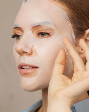 Greito poveikio giliai drėkinanti lakštinė veido kaukė su peptidais AIMX „Hydrate Me“
