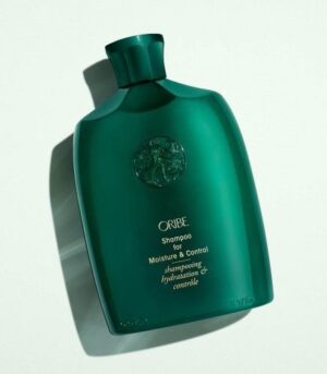 Oribe Shampoo for Moisture & Control Intensyviai drėkinantis šampūnas 250ml